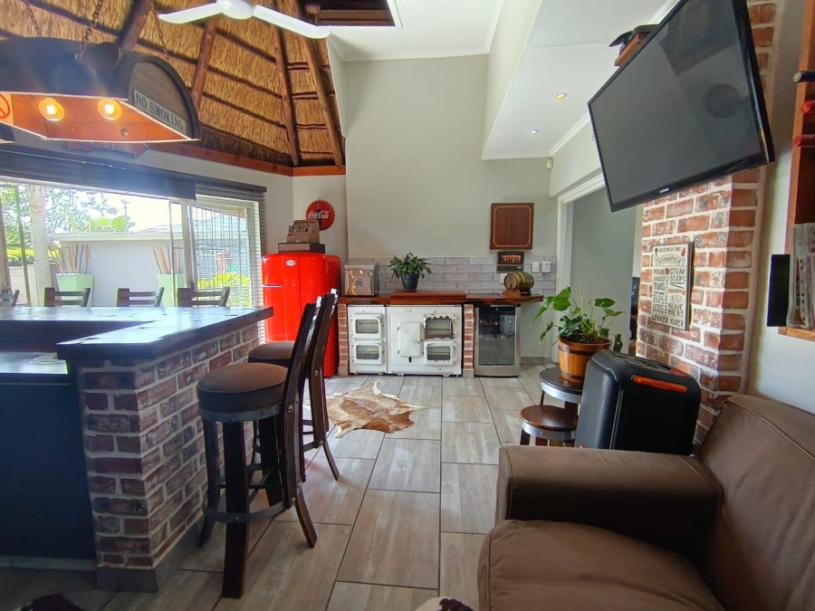5 Bedroom Property for Sale in Universitas Free State